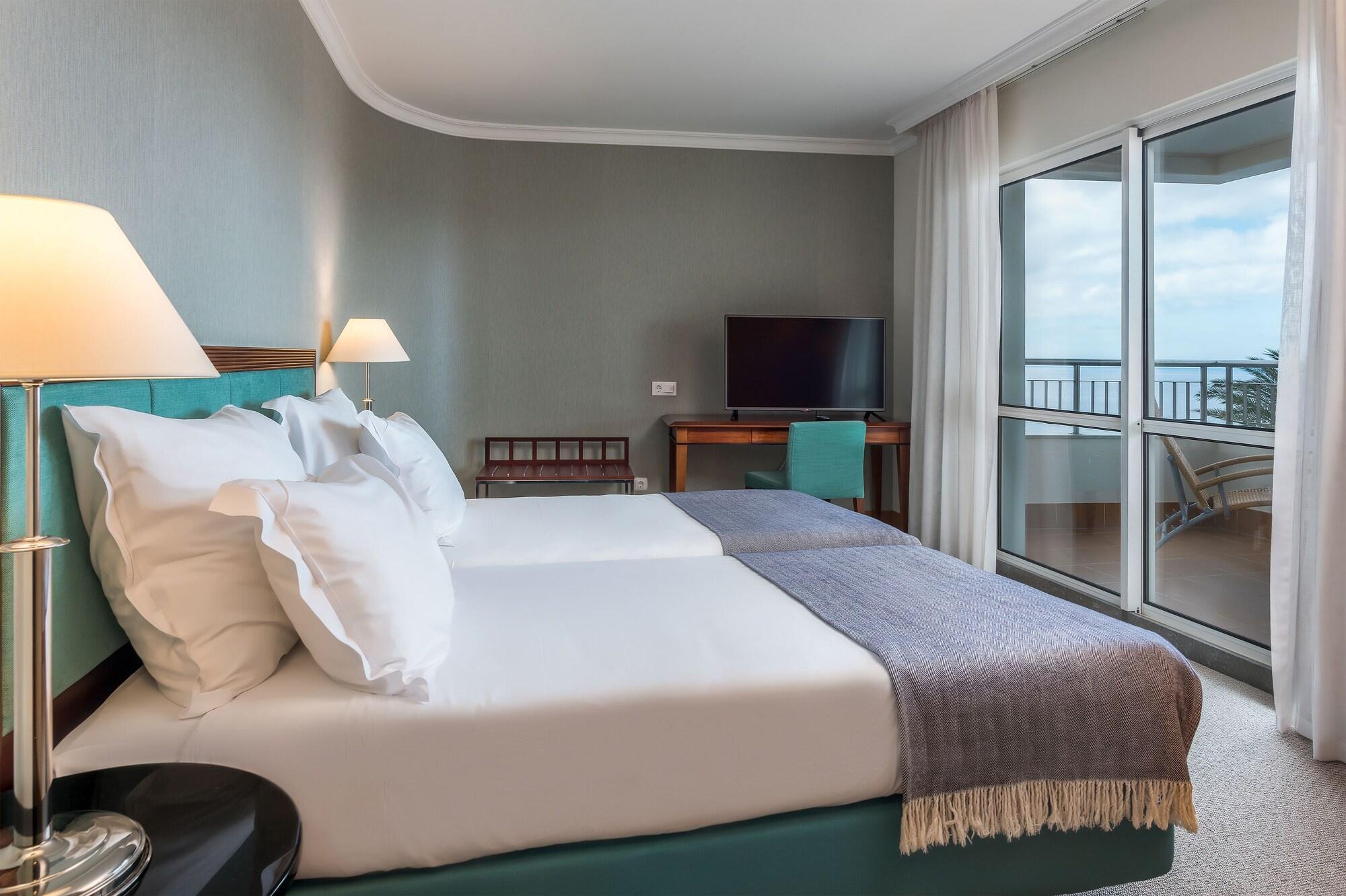 Pestana Grand Ocean Resort Hotel Фуншал Екстериор снимка