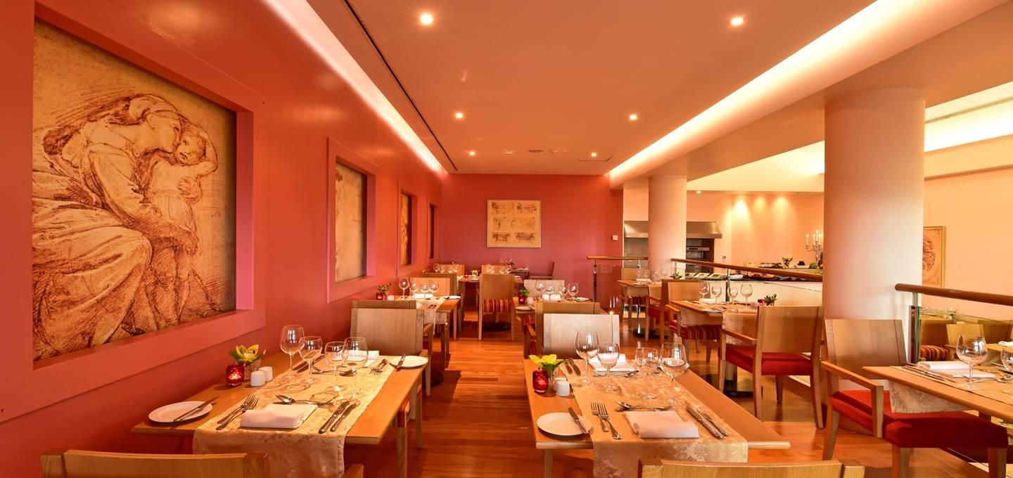Pestana Grand Ocean Resort Hotel Фуншал Екстериор снимка Restaurant